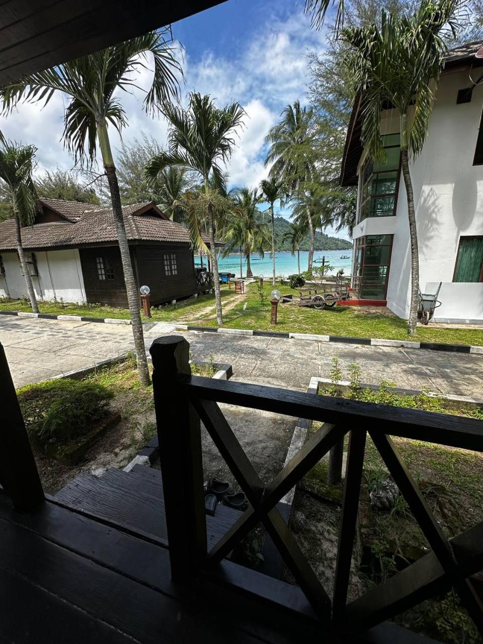 Pir - Resort Perhentian Island Kampong Pasir Hantu Exterior photo