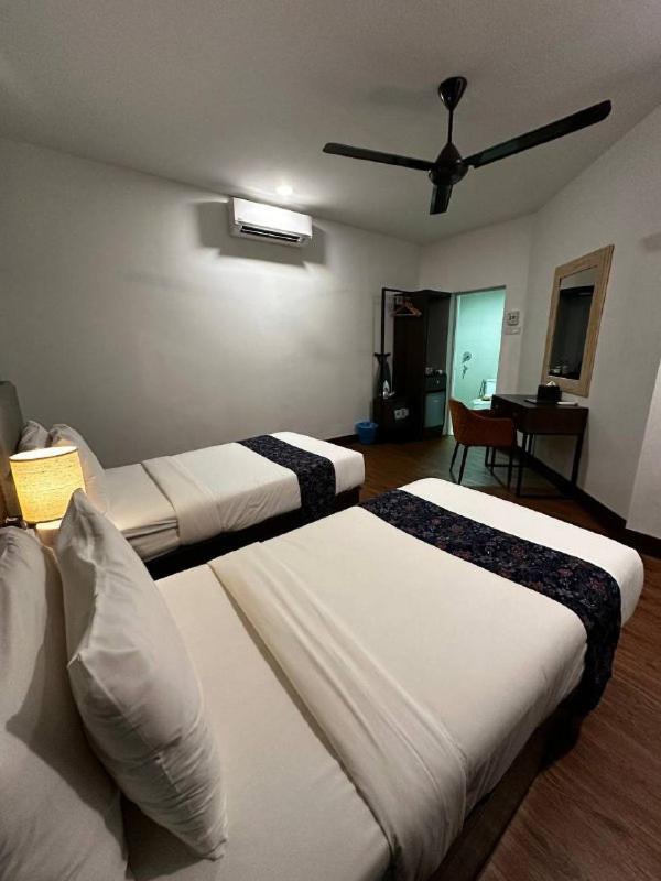 Pir - Resort Perhentian Island Kampong Pasir Hantu Exterior photo