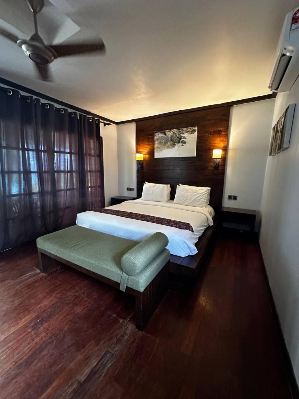 Pir - Resort Perhentian Island Kampong Pasir Hantu Exterior photo