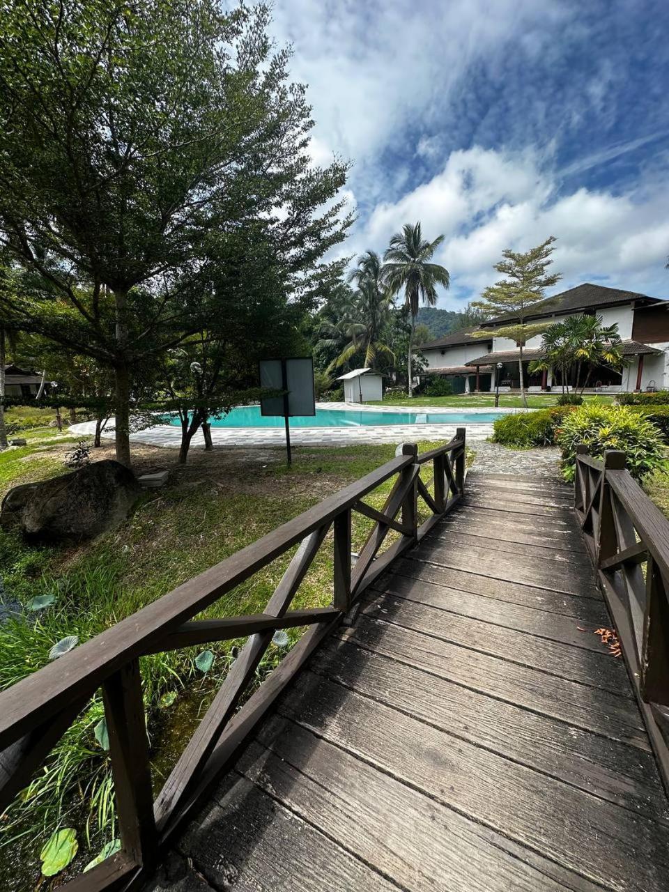 Pir - Resort Perhentian Island Kampong Pasir Hantu Exterior photo